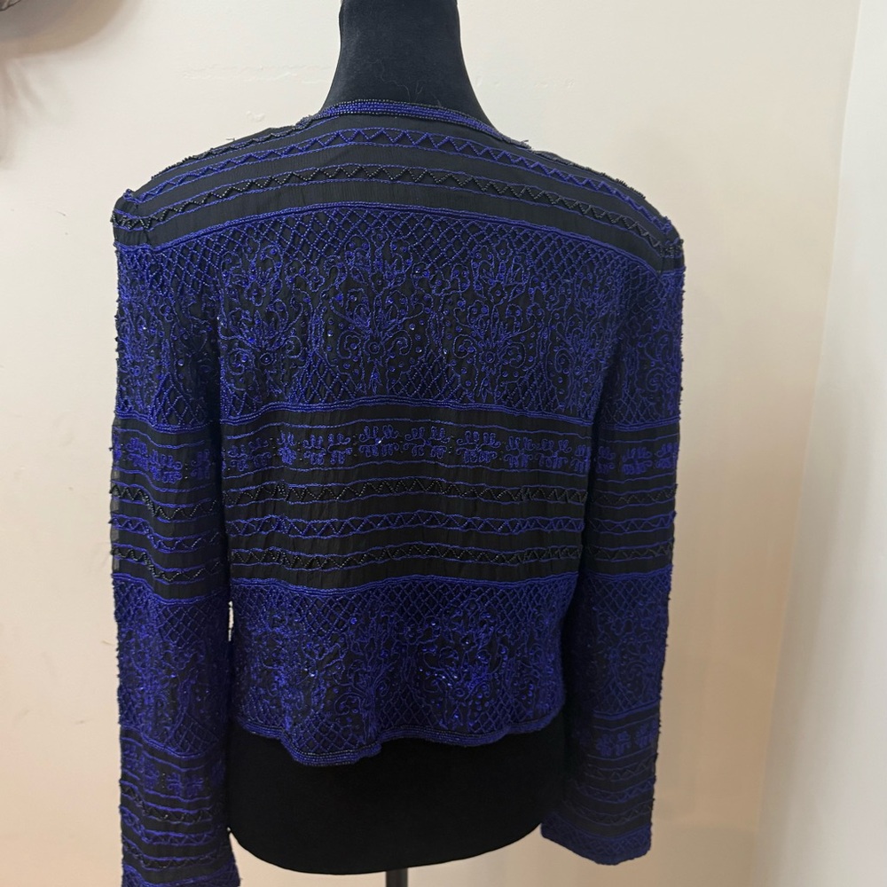 Talbots vintage women’s black 100% Silk Beaded
Evening Jacket Size medium - Picture 4 of 4